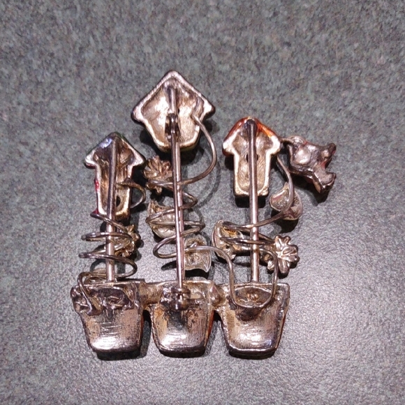 Vintage Gold Tone Birdhouse and Flower Brooch - Picture 2 of 6